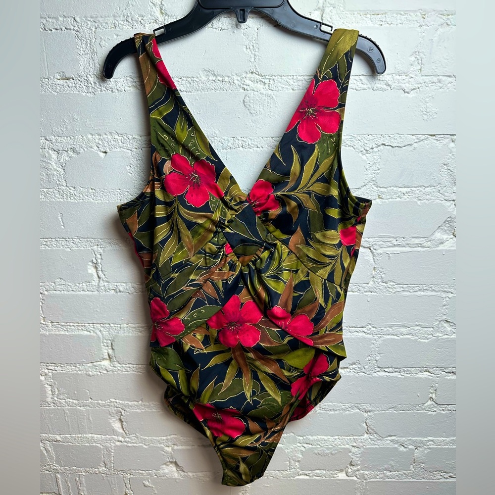 Miraclesuit One Piece | V-Neck Floral Hibiscus Pink Gold Black Swimsuit Size 14